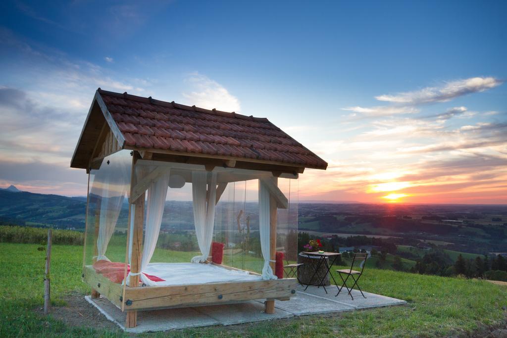 Hochhubergut Villa Aschach an der Steyr Buitenkant foto